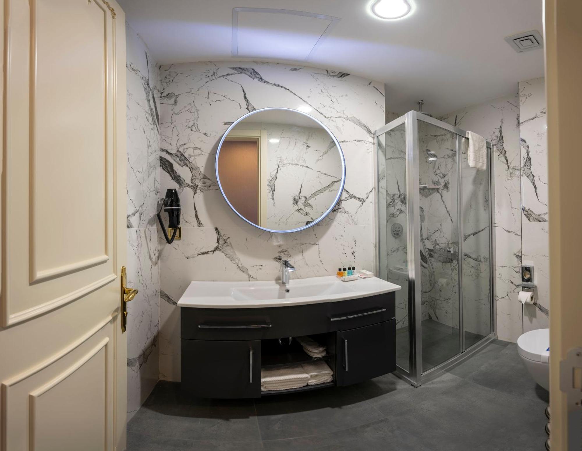 Moonlight Elegance Boutique Hotels Истанбул Екстериор снимка