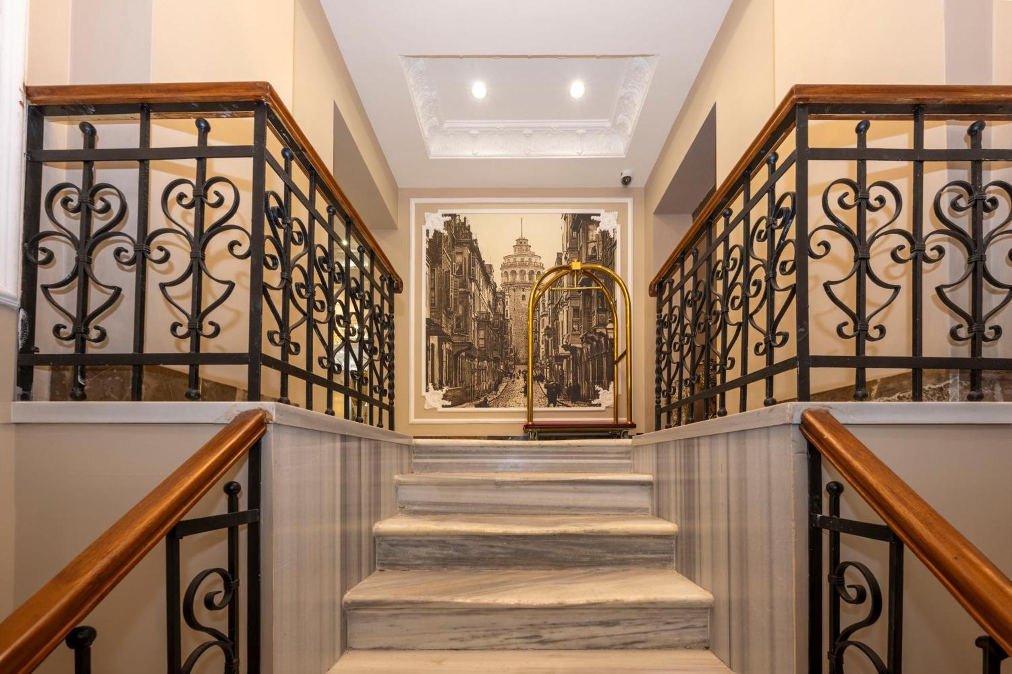 Moonlight Elegance Boutique Hotels Истанбул Екстериор снимка