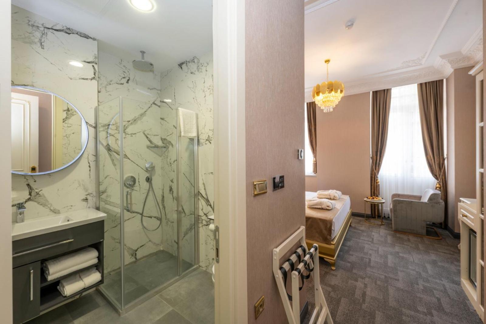 Moonlight Elegance Boutique Hotels Истанбул Екстериор снимка